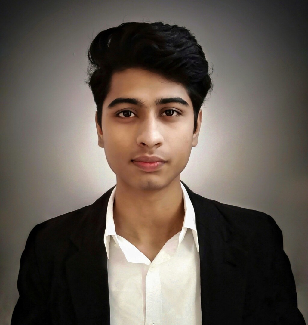 Aman Vashishth NSUT professional portrait - IT Geoinformatics student